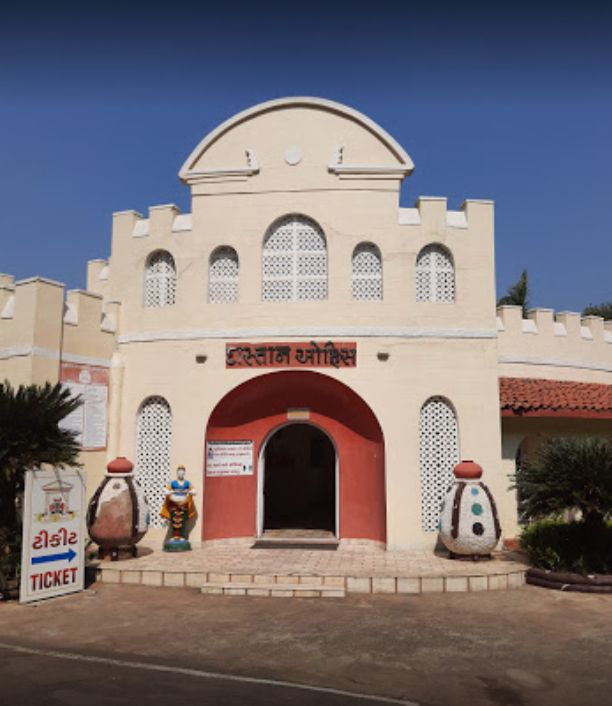 Auto World Vintage Car Museum Ahmedabad Timings, Fees